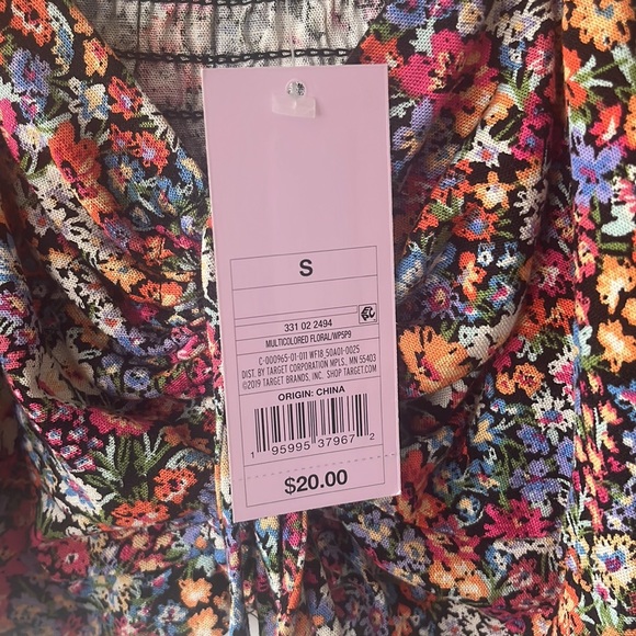 NEW WITH TAGS floral blouse - Picture 2 of 2